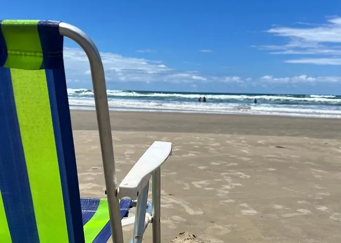 Apartamento no Andar Inferior na Praia da Vila em Imbituba